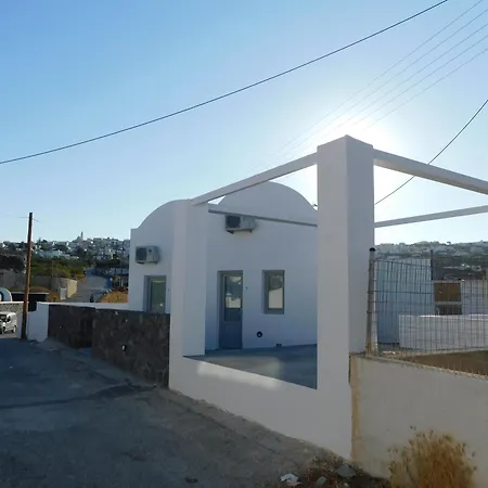 Cycladic Downtown Fira (Santorini)